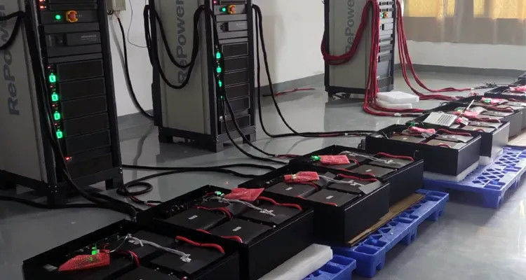 ชุดระบบพลังงานแสงอาทิตย์แบบไฮบริด 8Kw 5kw 3Kw ที่มีประสิทธิภาพ ประเภทแบตเตอรี่ LiFePo4