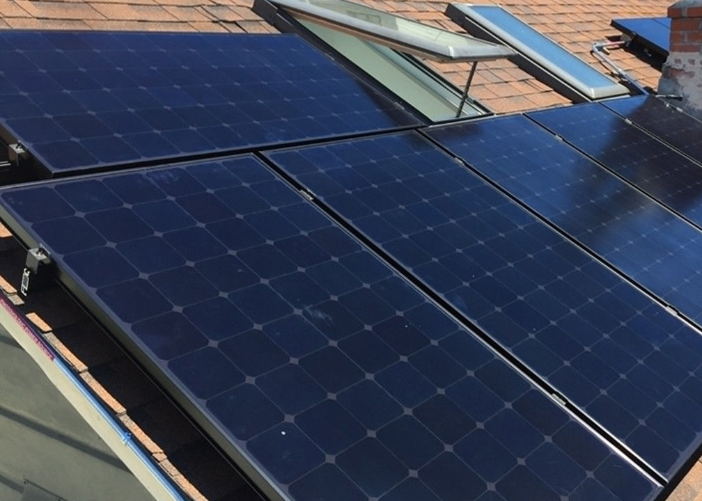 ระบบแผงเซลล์แสงอาทิตย์แบบไฮบริดออฟกริด 5KW 10KW 15KW 20KW 30KW 50KW พลังงานแสงอาทิตย์ภายในบ้าน