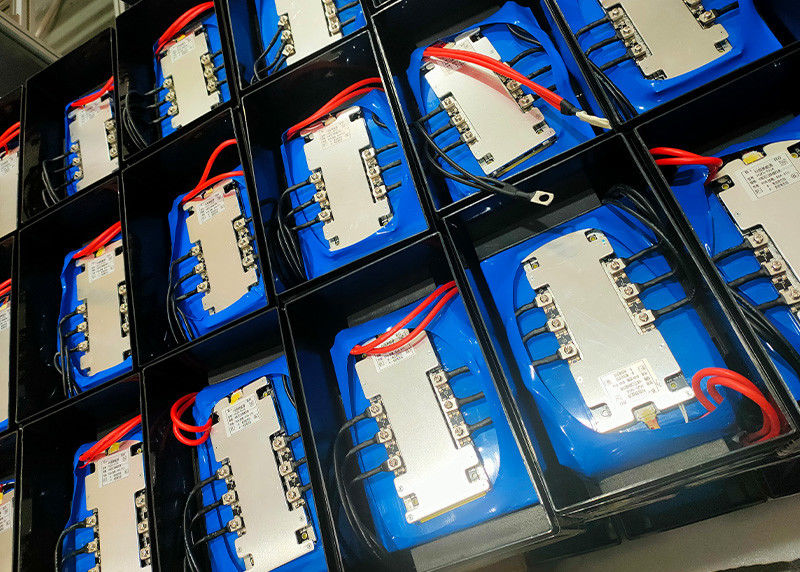 Off Grid Thin Film Solar Panels For Home 200ah 300ah ระบบติดตั้งแผ่นแสงอาทิตย์ที่ปรับได้