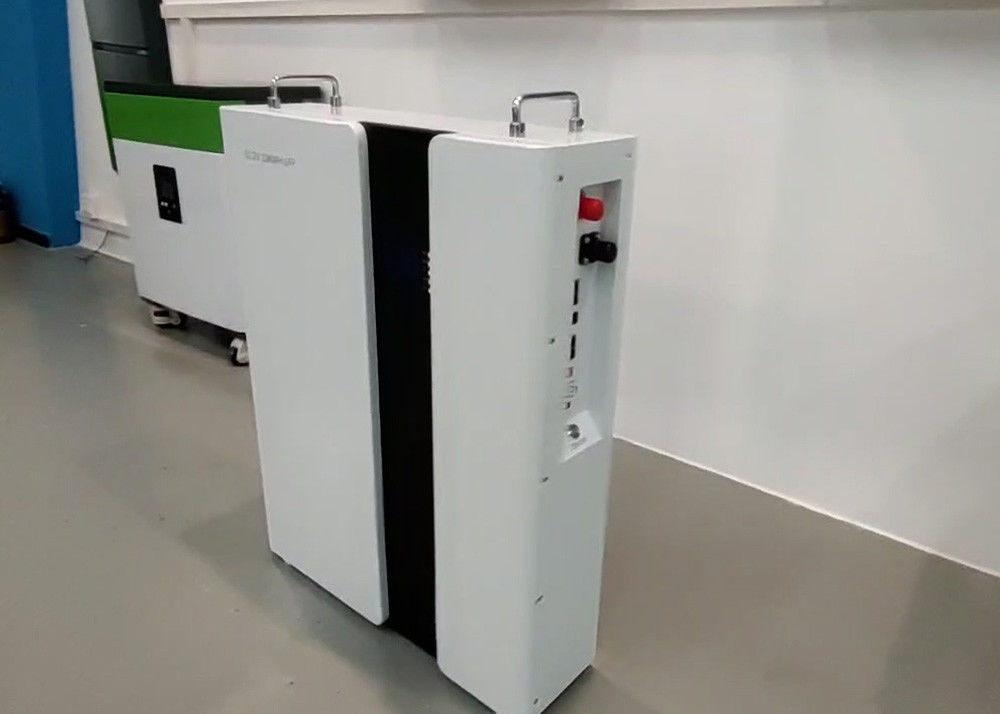 Odm 48V 51.2V แบตเตอรี่ลิตিয়ামไอออนสําหรับการเก็บพลังงานแสงอาทิตย์ รับประกัน 12 ปี