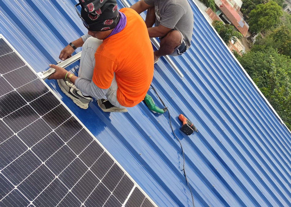 230V 3Kw 5Kw 8Kw 10Kw Hybrid Solar System Kit สําหรับบ้านและธุรกิจ