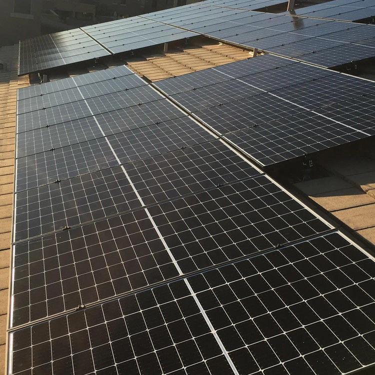 แบตเตอรี่ Lithium LifePO4 48v 200ah 5Kwh 10Kwh แรงไฟฟ้ากําแพงด้วย BMS สําหรับ Off Grid / Hybrid Solar System