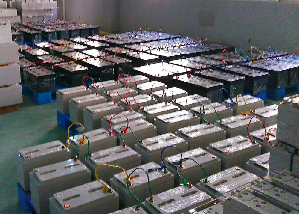 แบตเตอรี่ไฟฟ้า 10KWH ลิทธิียม วอลล์ 48V 200AH Tesla Powerwall สําหรับระบบเก็บแสงอาทิตย์