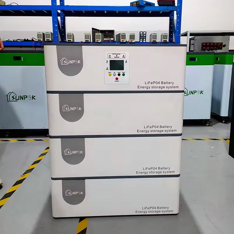 แบตเตอรี่ลิทธิียมไอออนแบบ DC ความดันสูง 51.2v 400AH 20KWH แบตเตอรี่เก็บพลังงานประจําบ้าน